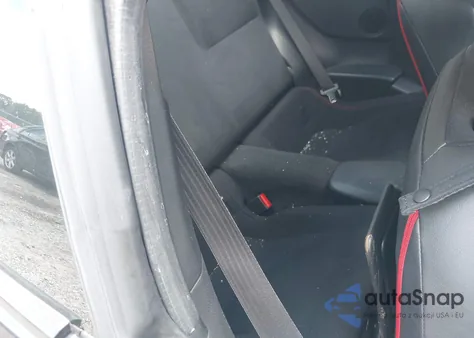 2015 Scion Fr-S z USA, uszkodzony, nr VIN JF1ZNAA11F8713673